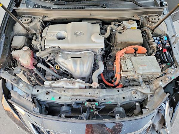 2017 LEXUS ES 300h