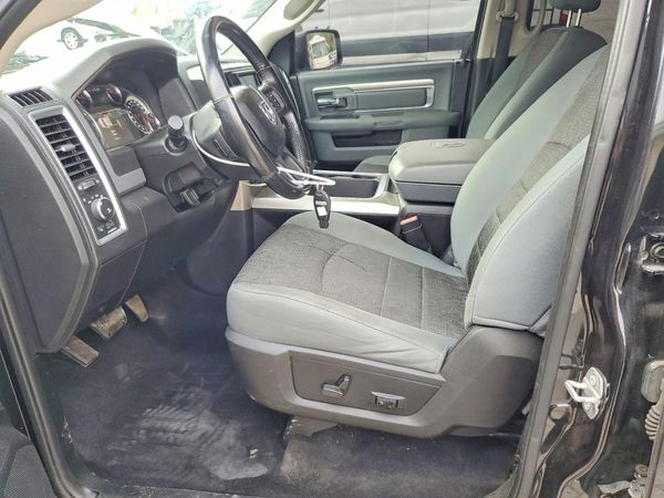 2017 RAM 1500 SLT — DENT