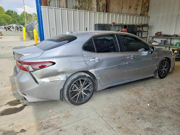2024 TOYOTA CAMRY