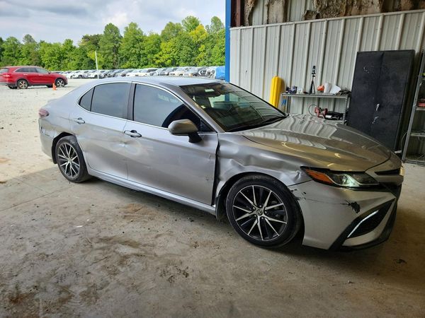 2024 TOYOTA CAMRY
