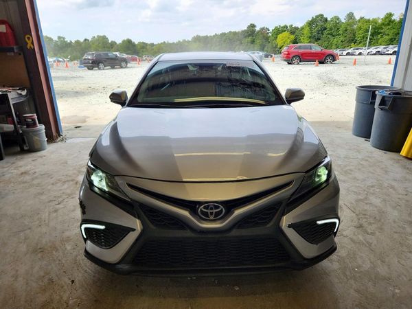 2024 TOYOTA CAMRY