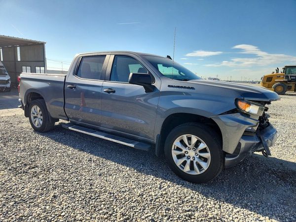 2020 CHEVROLET SILVERADO Custom — Passenger 3/4