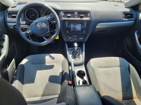 2017 VOLKSWAGEN JETTA