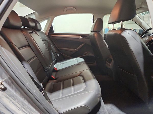 2018 VOLKSWAGEN PASSAT