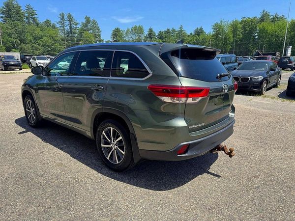 2017 TOYOTA HIGHLANDER SE/XLE
