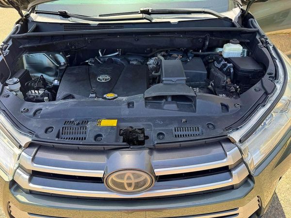 2017 TOYOTA HIGHLANDER SE/XLE