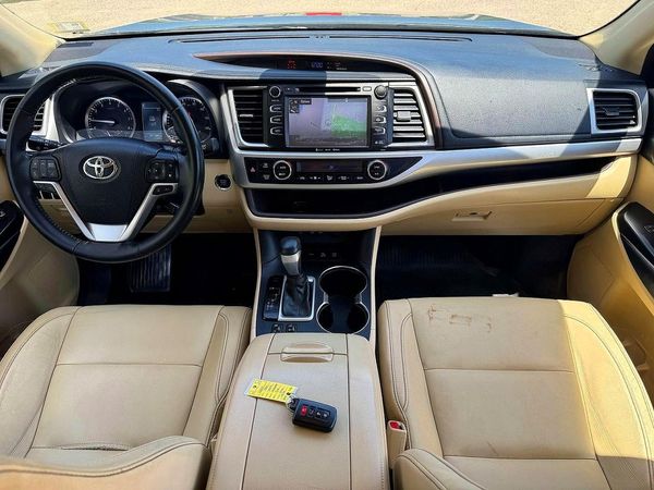 2017 TOYOTA HIGHLANDER SE/XLE