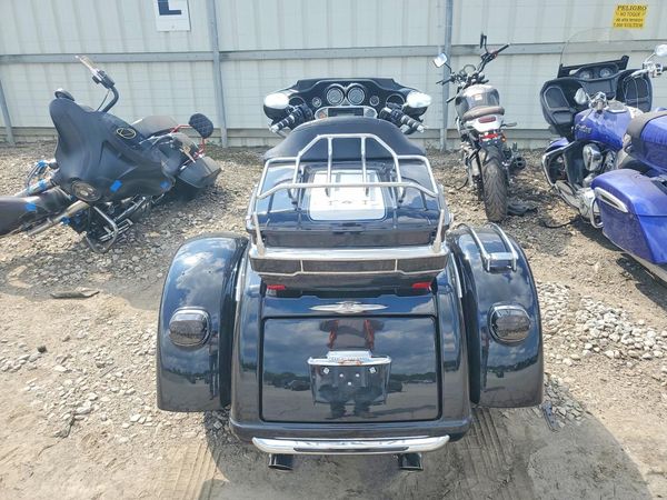 2013 HARLEY-DAVIDSON FLHTCUTG