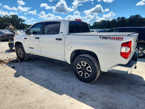 2015 TOYOTA TUNDRA SR5 Grade
