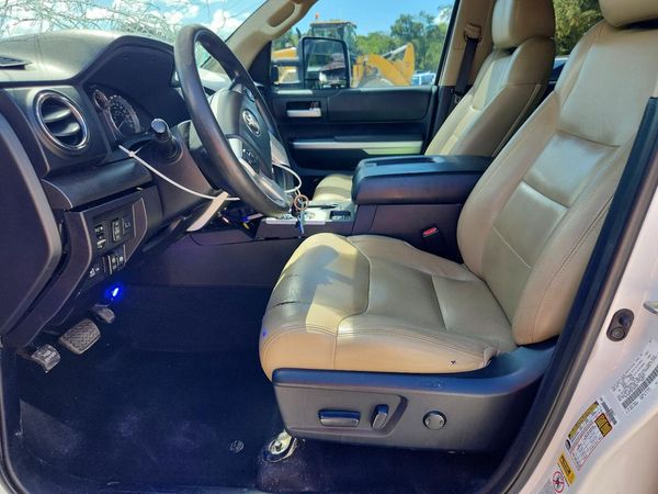 2015 TOYOTA TUNDRA SR5 Grade