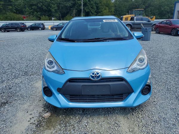 2015 TOYOTA PRIUS C ON