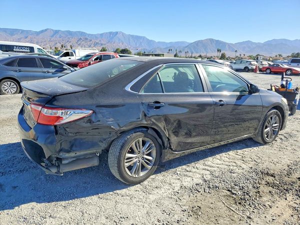 2015 TOYOTA CAMRY