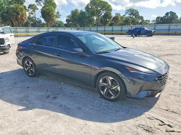 2021 HYUNDAI ELANTRA