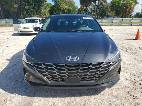 2021 HYUNDAI ELANTRA