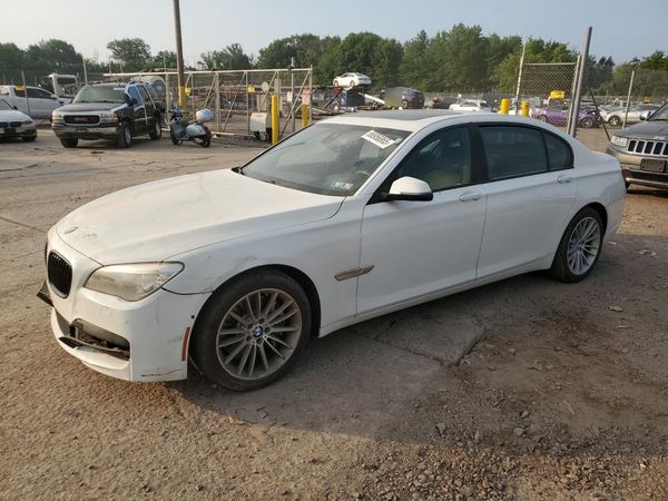 2013 BMW 750