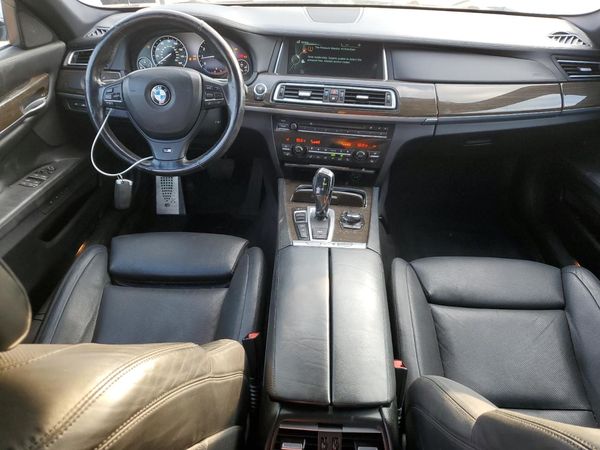 2013 BMW 750