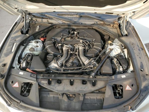 2013 BMW 750