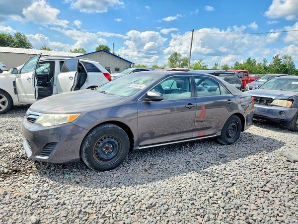 2013 TOYOTA CAMRY