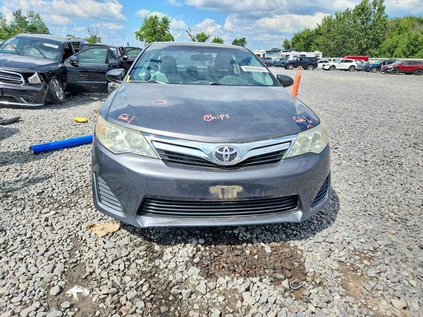2013 TOYOTA CAMRY