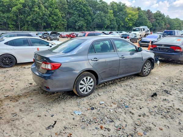 2013 TOYOTA COROLLA