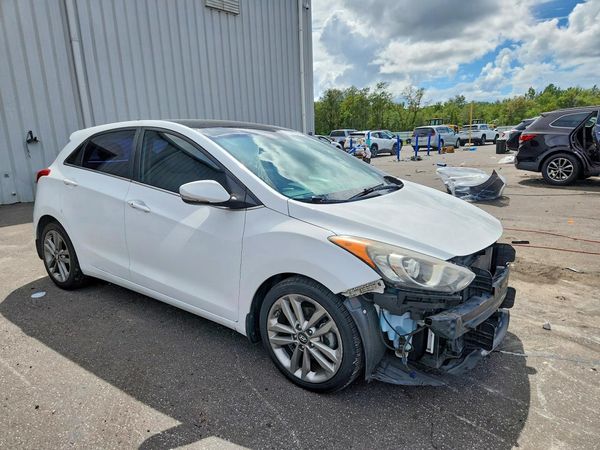 2016 HYUNDAI ELANTRA — Passenger 3/4