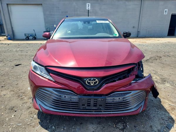 2018 TOYOTA CAMRY