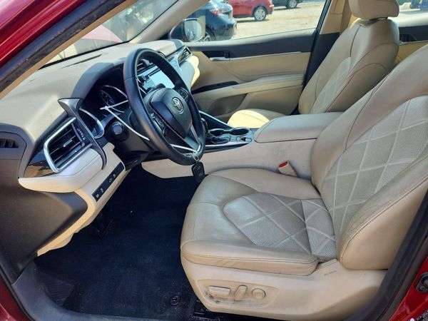 2018 TOYOTA CAMRY