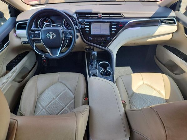 2018 TOYOTA CAMRY