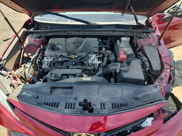 2018 TOYOTA CAMRY