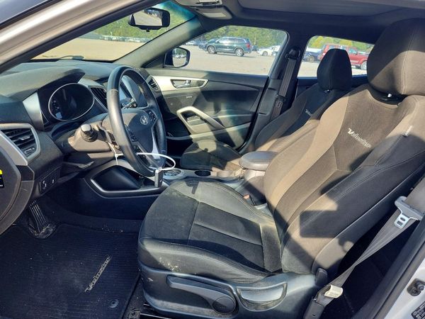 2017 HYUNDAI VELOSTER — DENT