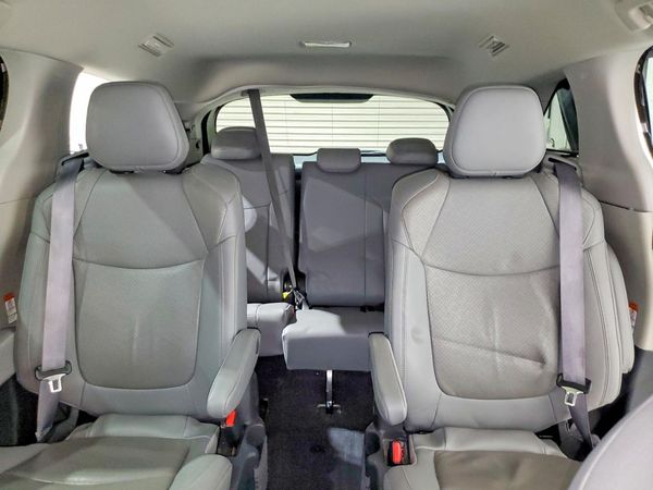 2022 TOYOTA SIENNA