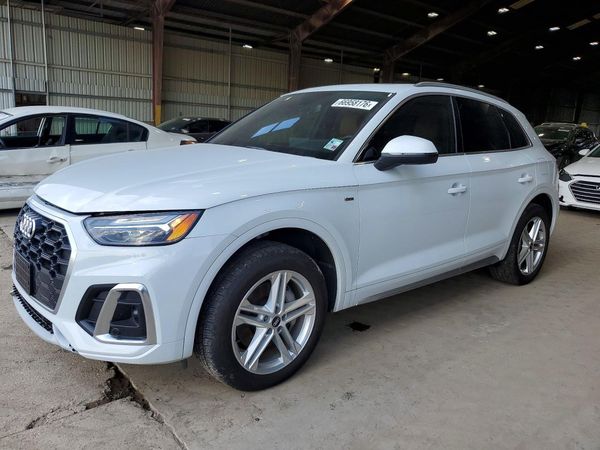 2021 AUDI Q5 E quattro Premium Plus
