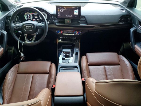 2021 AUDI Q5 E quattro Premium Plus