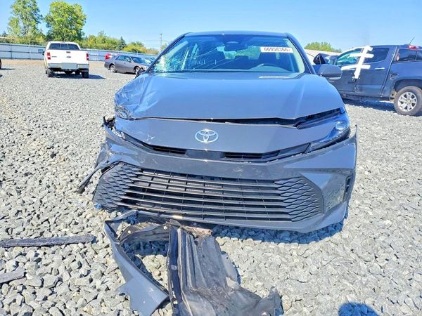 2025 TOYOTA CAMRY