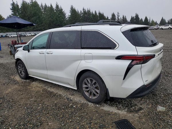 2022 TOYOTA SIENNA