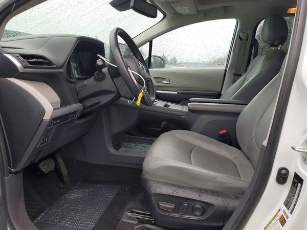 2022 TOYOTA SIENNA