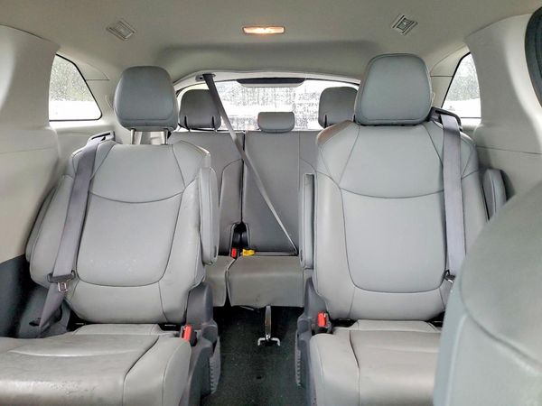 2022 TOYOTA SIENNA