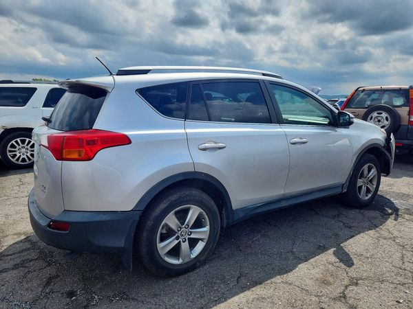 2015 TOYOTA RAV4 XLE (M Grade)
