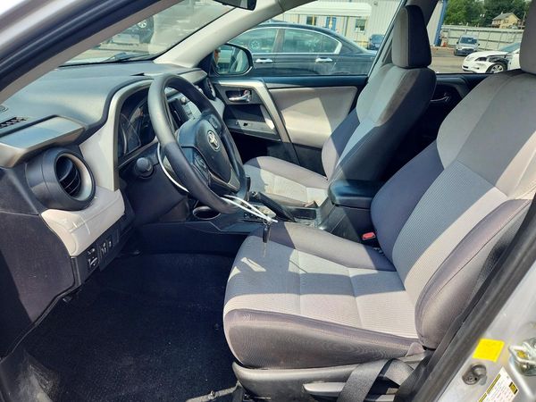 2015 TOYOTA RAV4 XLE (M Grade)