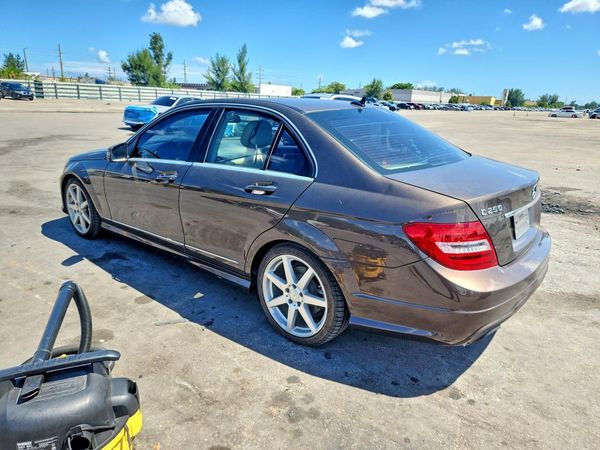 2013 MERCEDES-BENZ C C250