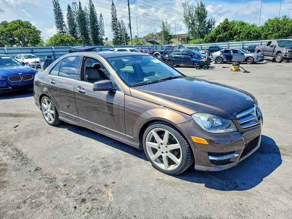 2013 MERCEDES-BENZ C C250