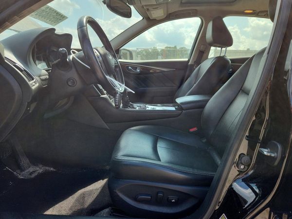 2018 INFINITI Q50 — DENT