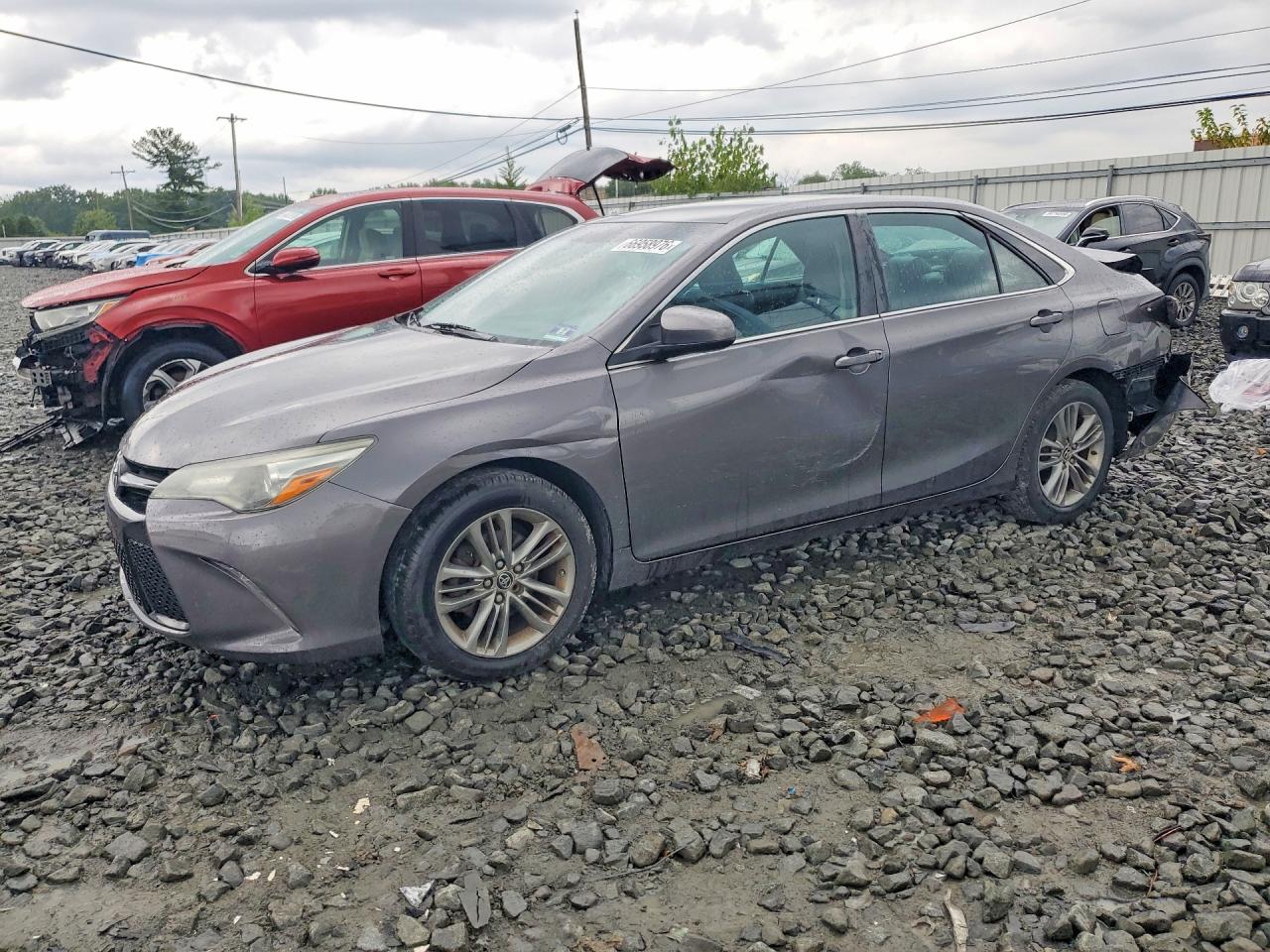 2016 TOYOTA CAMRY