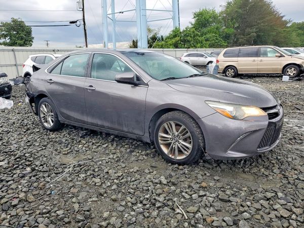 2016 TOYOTA CAMRY