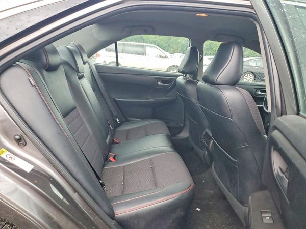 2016 TOYOTA CAMRY