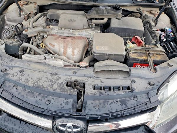 2016 TOYOTA CAMRY