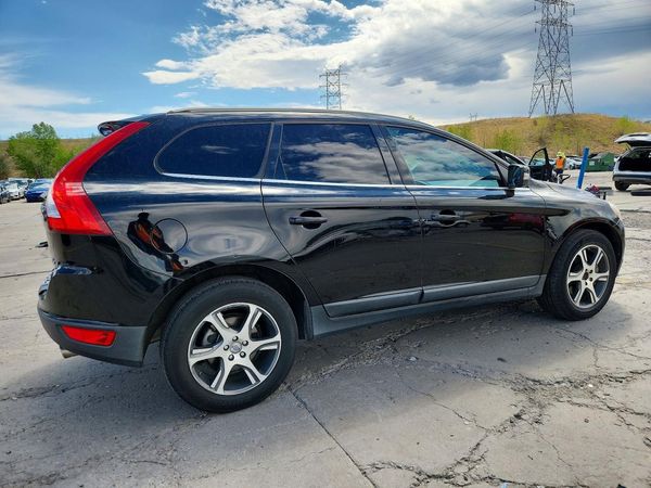 2013 VOLVO XC60