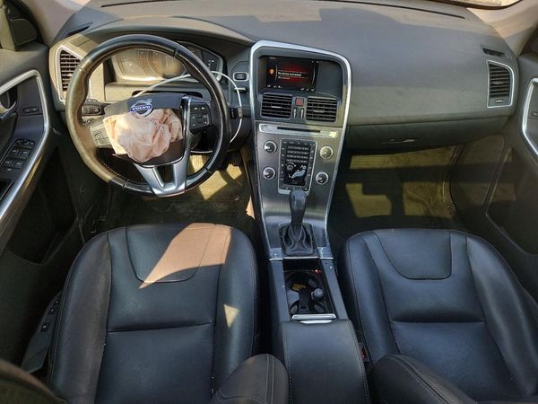 2016 VOLVO XC60
