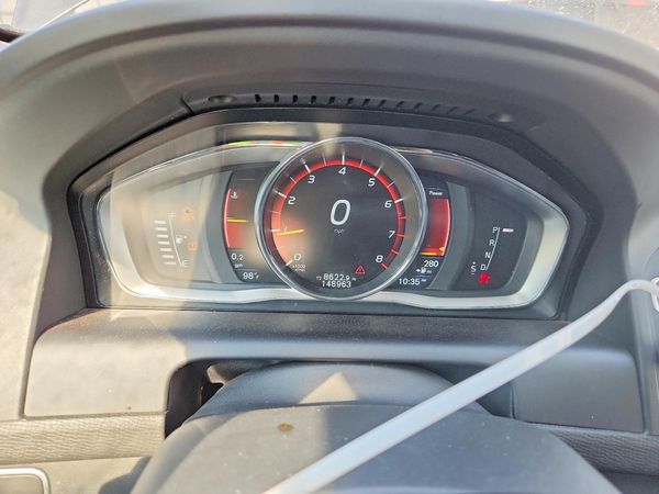 2016 VOLVO XC60