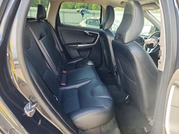 2016 VOLVO XC60